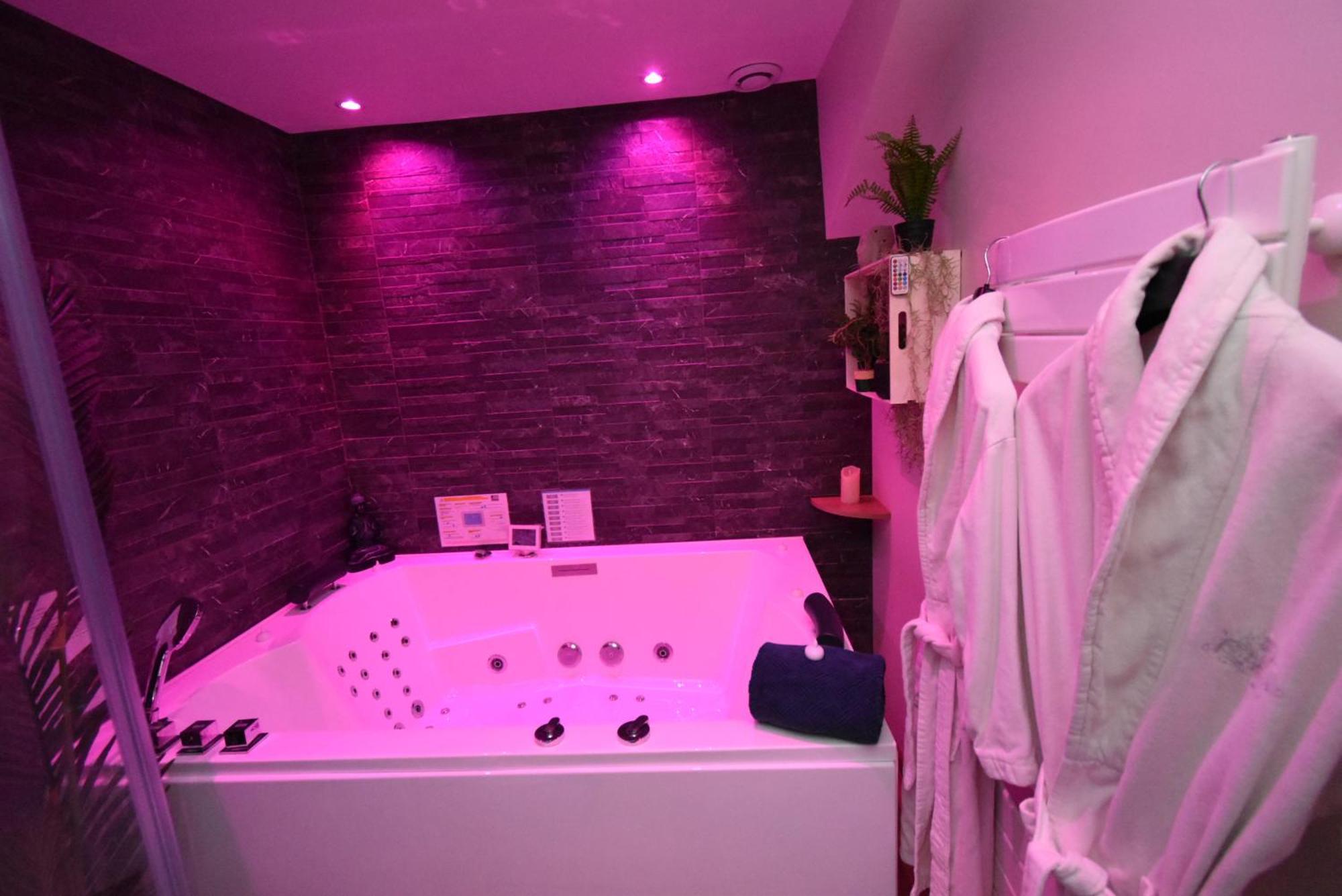 Privatif, Hammam Et Bulles, Nuits Chartraines, Appartement *
